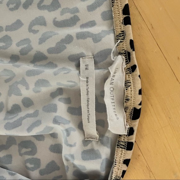 Urban Outfitters Leopard Cowl Neck Cami Tank - Picture 6 of 6